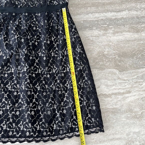 JACOB lace dress - Picture 13 of 13